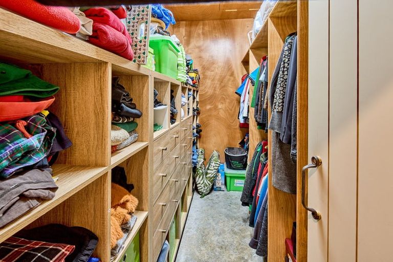 Photo of property in 132 Bing Lucas Drive, Tawa, Wellington, 5028