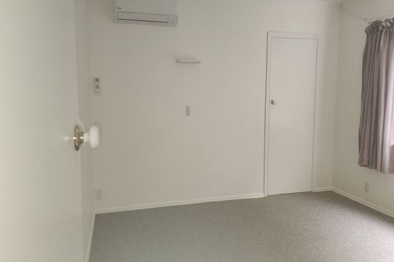 Photo of property in 3b Ridd Crescent, Karori, Wellington, 6012