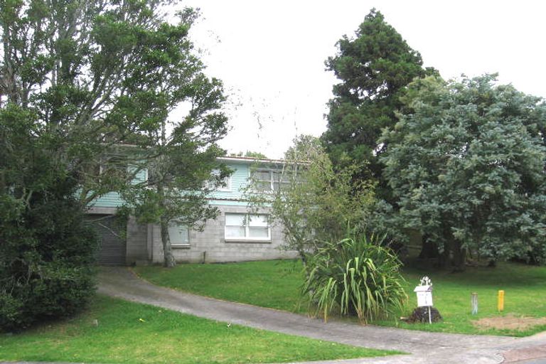 Photo of property in 17 Beswick Place, Birkdale, Auckland, 0626