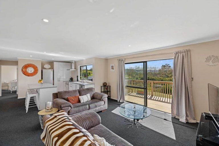 Photo of property in 11 Lupis Way, Kaiwaka, 0573