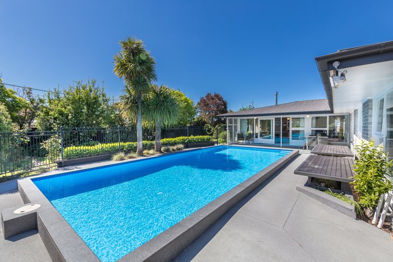 Photo of property in 6 Stanbury Avenue, Somerfield, Christchurch, 8024