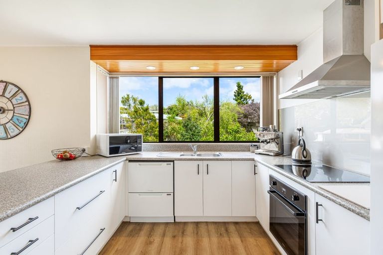 Photo of property in 2/17 Duncan Avenue, Te Atatu South, Auckland, 0610