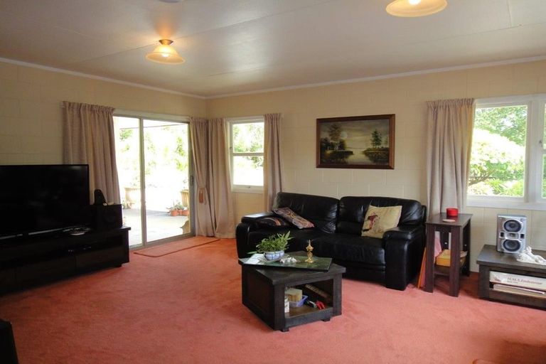 Photo of property in 931 State Highway 1, Oakleigh, Whangarei, 0171
