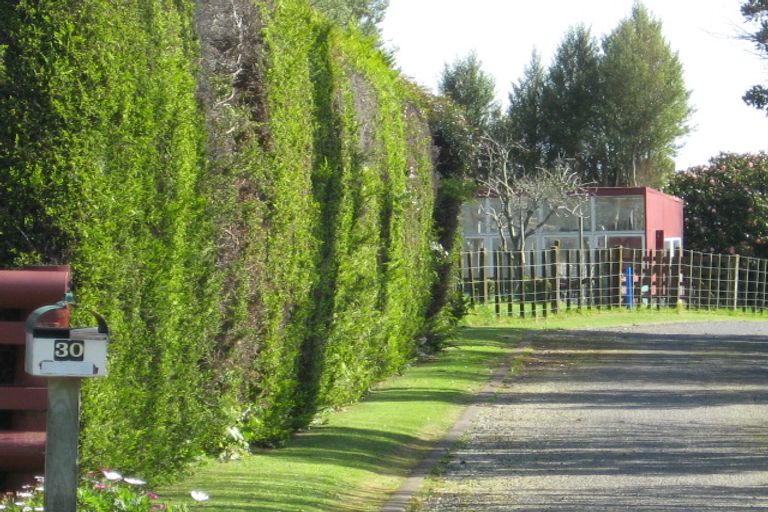 Photo of property in 30 Pararewa Drive, Whalers Gate, New Plymouth, 4310