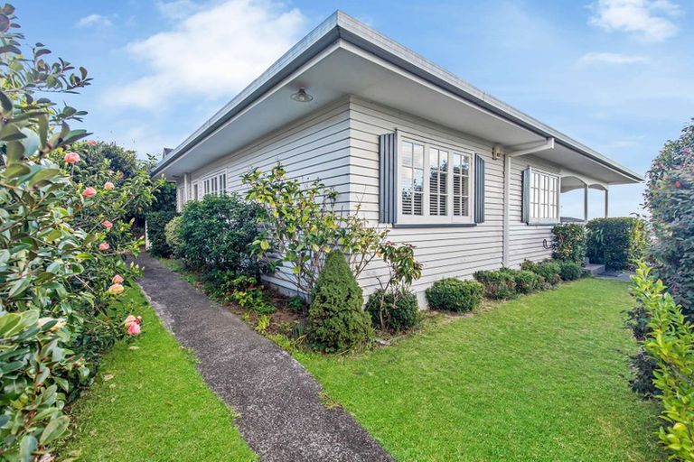 Photo of property in 454 Otumoetai Road, Otumoetai, Tauranga, 3110