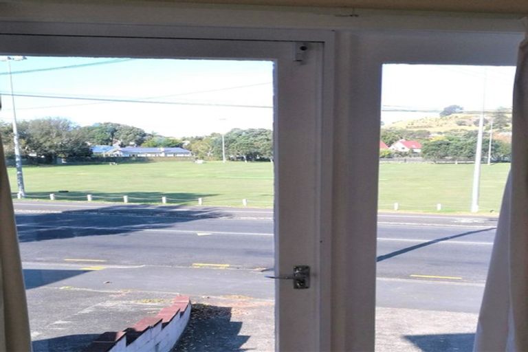 Photo of property in 8/45 Vauxhall Road, Devonport, Auckland, 0624