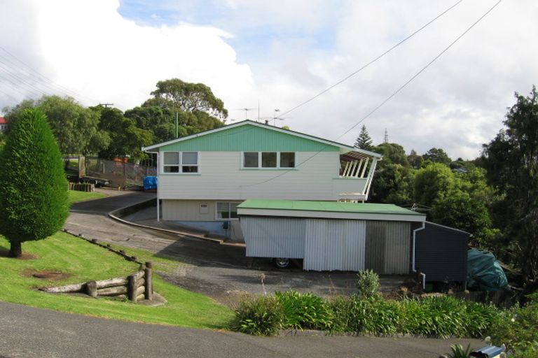 Photo of property in 1/4 View Road, Shelly Park, Auckland, 2014
