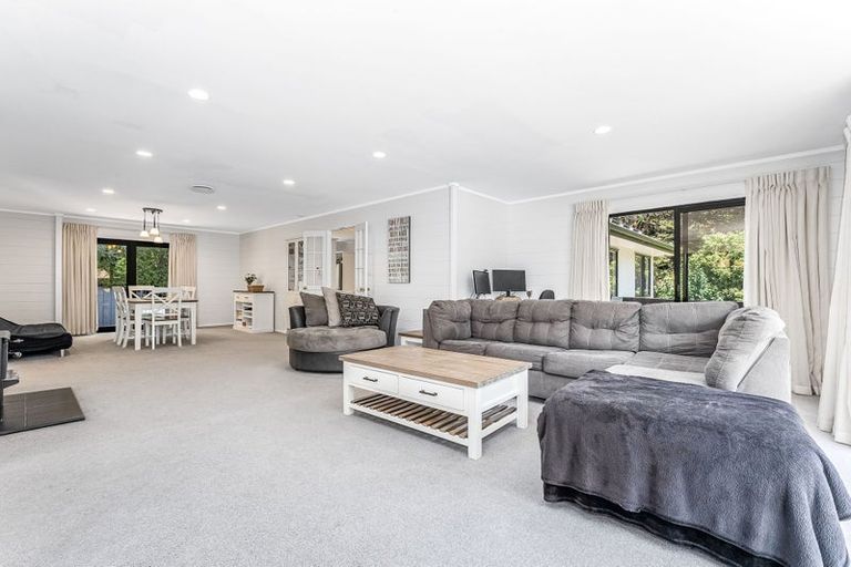 Photo of property in 4 Joseph Banks Drive, Whitby, Porirua, 5024