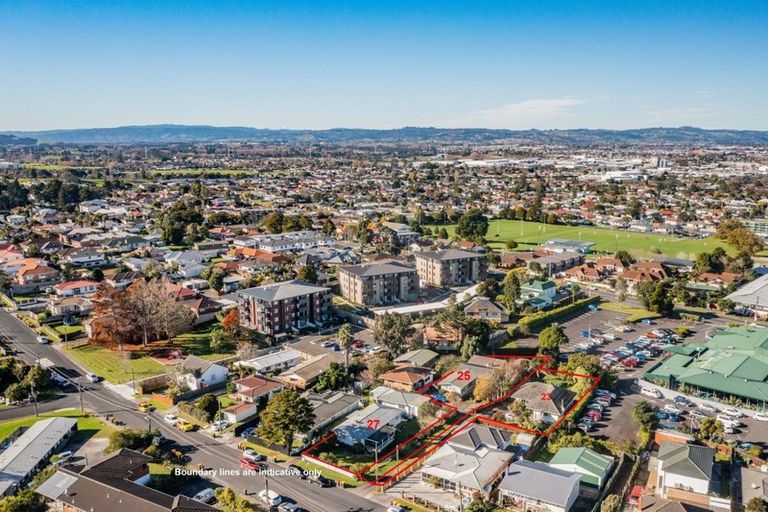 Photo of property in 27 Halver Road, Hillpark, Auckland, 2102