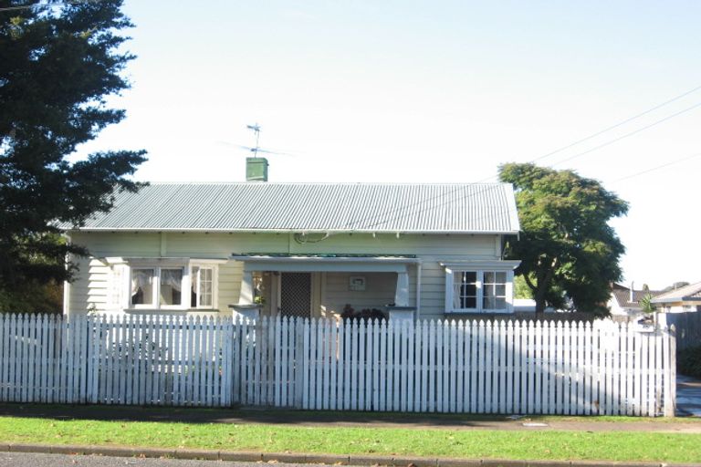 Photo of property in 1/48 Halsey Road, Manurewa, Auckland, 2102