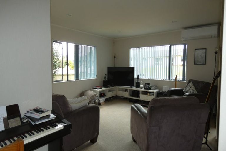 Photo of property in 15a Chatsfield Place, Te Kamo, Whangarei, 0112