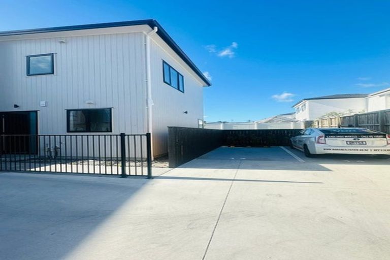 Photo of property in 14/25 Titoki Street, Te Atatu Peninsula, Auckland, 0610