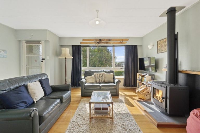 Photo of property in 16 Hingaia Street, Turangi, 3334