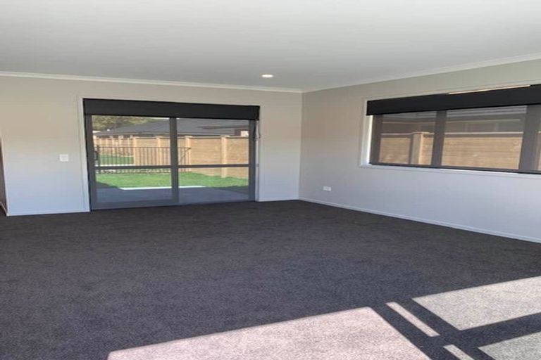 Photo of property in 15 Shearwater Lane, Whitby, Porirua, 5024