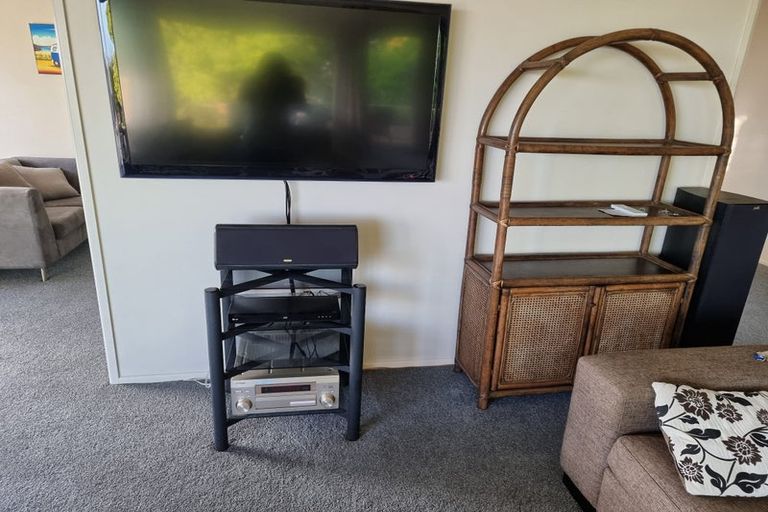 Photo of property in 10/2-22a Balmain Road, Chatswood, Auckland, 0626