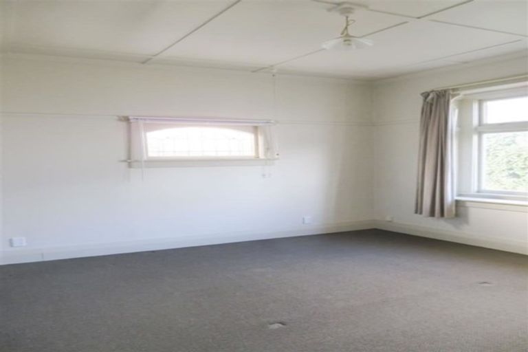 Photo of property in 21 Irving Street, Gore, 9710