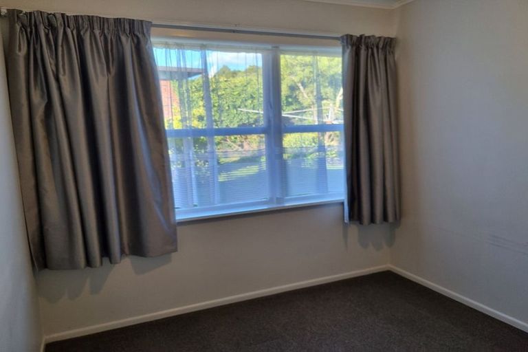 Photo of property in 12 Walpole Avenue, Hillpark, Auckland, 2102