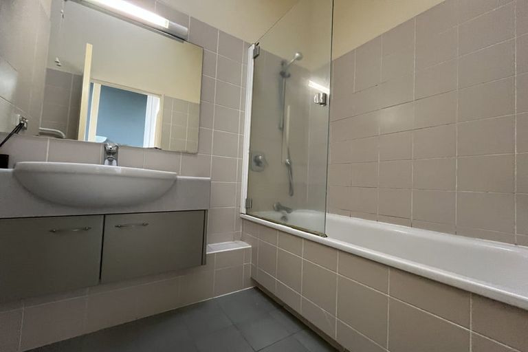 Photo of property in 9 Picasso Drive, West Harbour, Auckland, 0618
