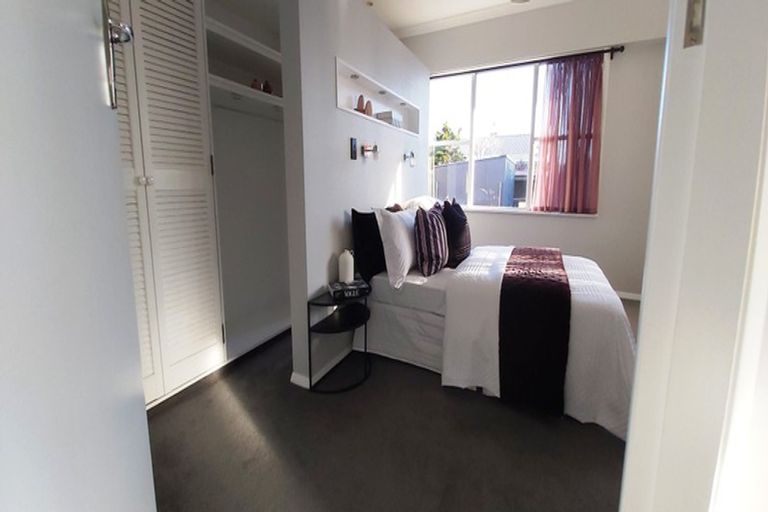 Photo of property in 26 Ihle Street, Terrace End, Palmerston North, 4410