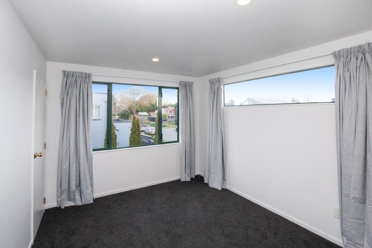 Photo of property in 68 Thackeray Place, Waltham, Christchurch, 8023