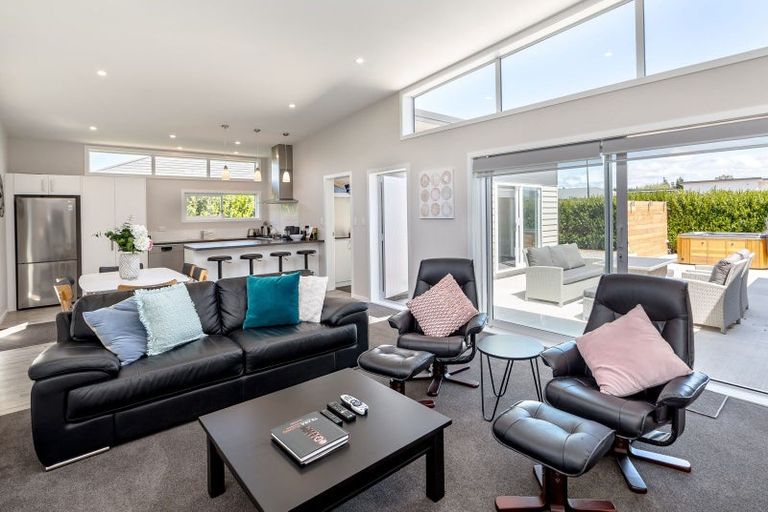 Photo of property in 18 Tuscan Lane, Martinborough, 5711