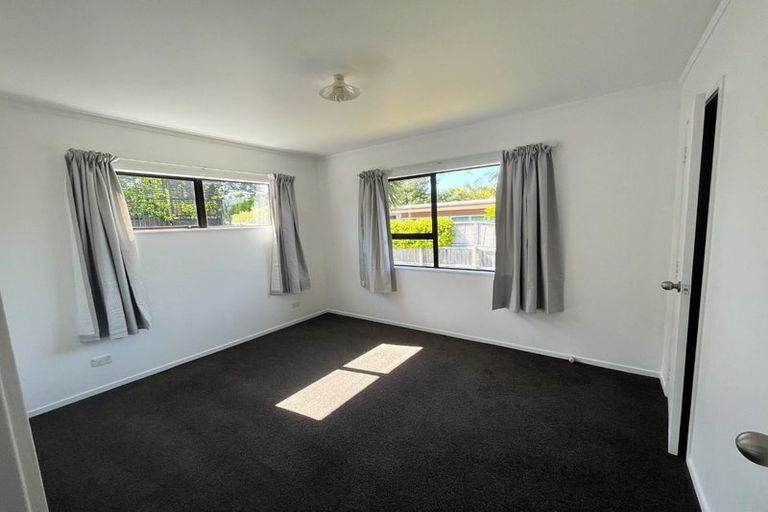 Photo of property in 85a Rosario Crescent, Red Beach, 0932