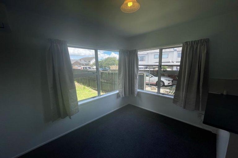 Photo of property in 4/3 Corin Avenue, Manurewa, Auckland, 2102