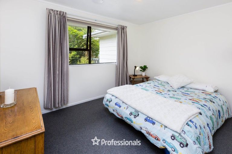 Photo of property in 2/6 Gemstone Drive, Birchville, Upper Hutt, 5018