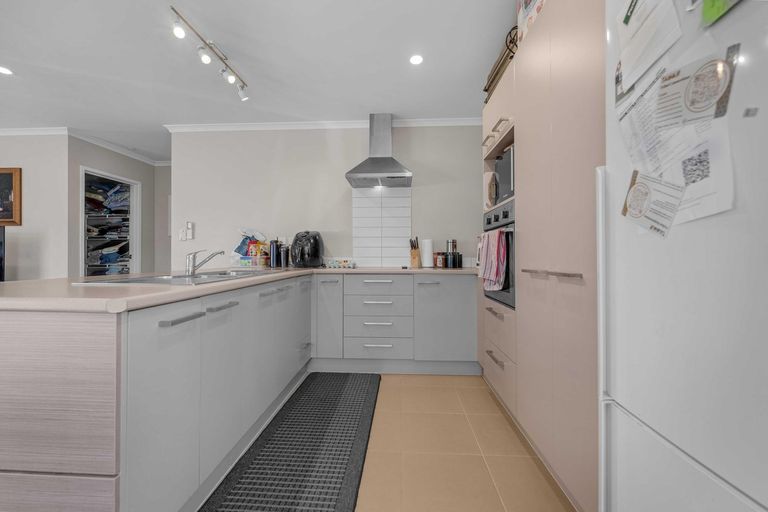 Photo of property in 4 Waitaua Street, Papakura, 2110