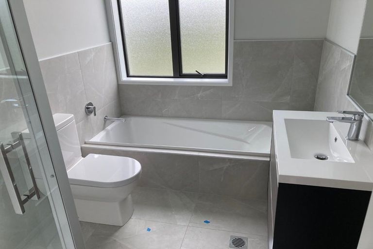 Photo of property in 23a O'meara Street, Swanson, Auckland, 0614