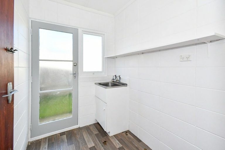 Photo of property in 2/32 Domain Street, Waiuku, 2123