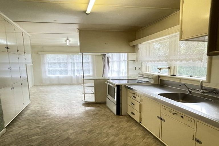 Photo of property in 6 Beatty Road, Pukekohe, 2120