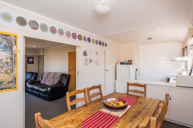 Photo of property in 28a Kapanui Road, Waikanae, 5036