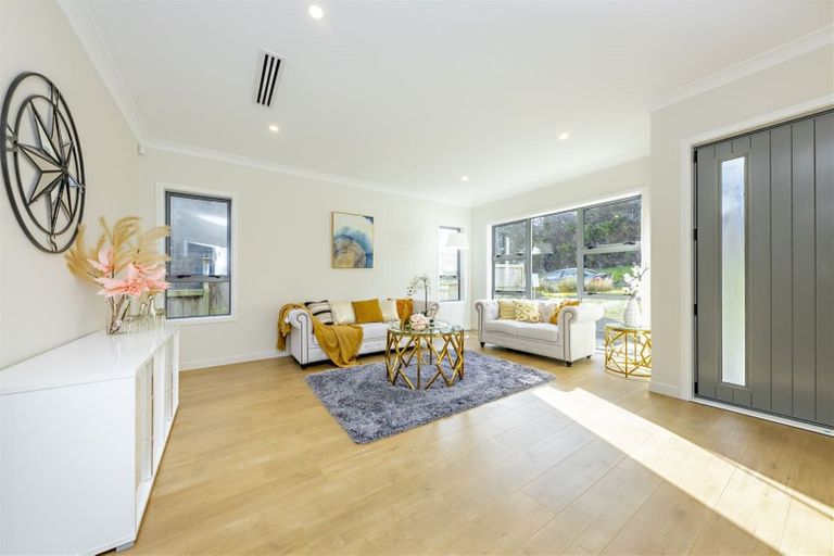 Photo of property in 33 Mcquoids Road, Flat Bush, Auckland, 2019