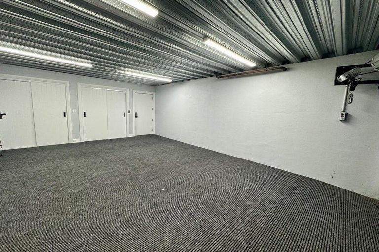 Photo of property in 322 Oriental Parade, Oriental Bay, Wellington, 6011