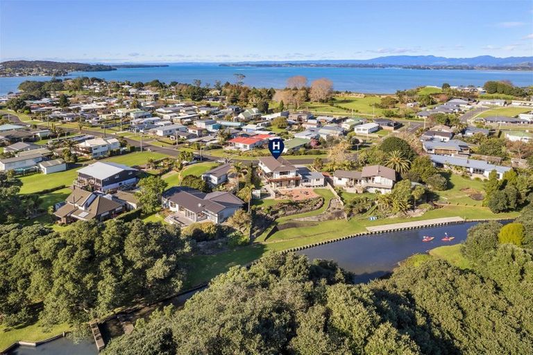 Photo of property in 46 Roretana Drive, Athenree, Katikati, 3177