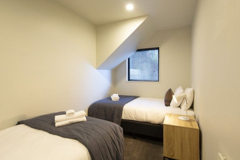 Photo of property in 20 Dart Place, Fernhill, Queenstown, 9300