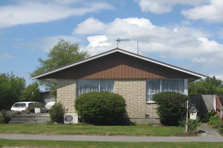 Photo of property in 82 Reynolds Avenue, Bishopdale, Christchurch, 8053