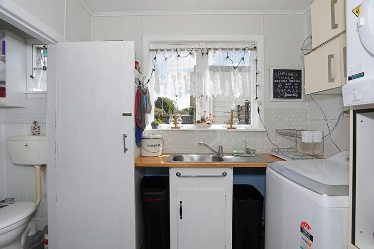 Photo of property in 4 Bond Street, Marton, 4710