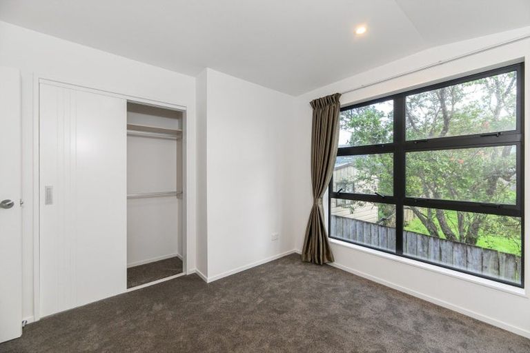 Photo of property in 8/60 Triangle Road, Massey, Auckland, 0614