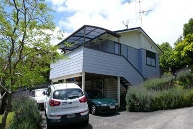 Photo of property in 2/141 Spinella Drive, Bayview, Auckland, 0629