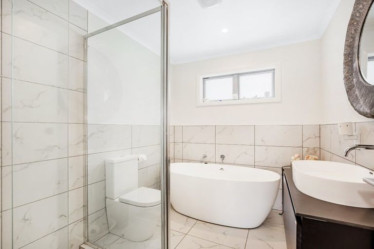 Photo of property in 5 Lucern Lane, Petone, Lower Hutt, 5012