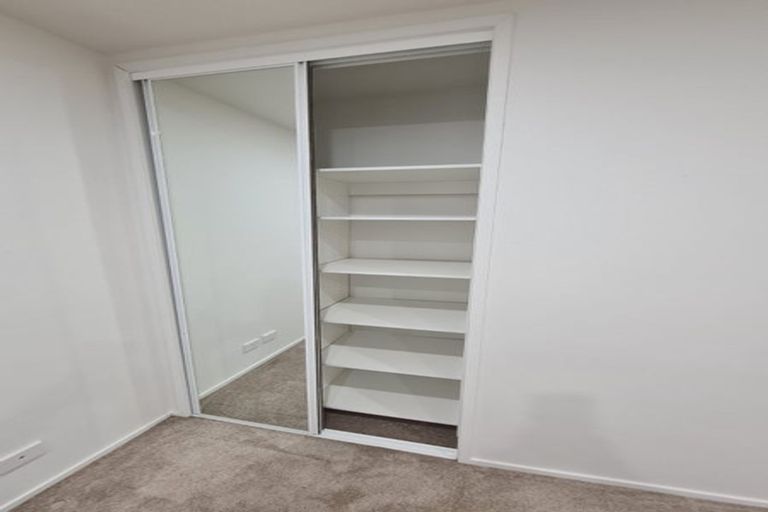 Photo of property in 1/5 Hawthorne Place, Ellerslie, Auckland, 1051