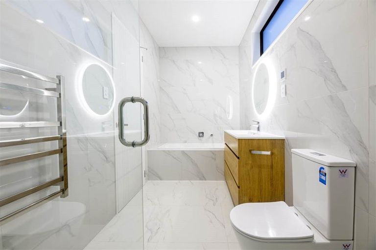 Photo of property in 18 Willowherb Lane, Hobsonville, Auckland, 0616