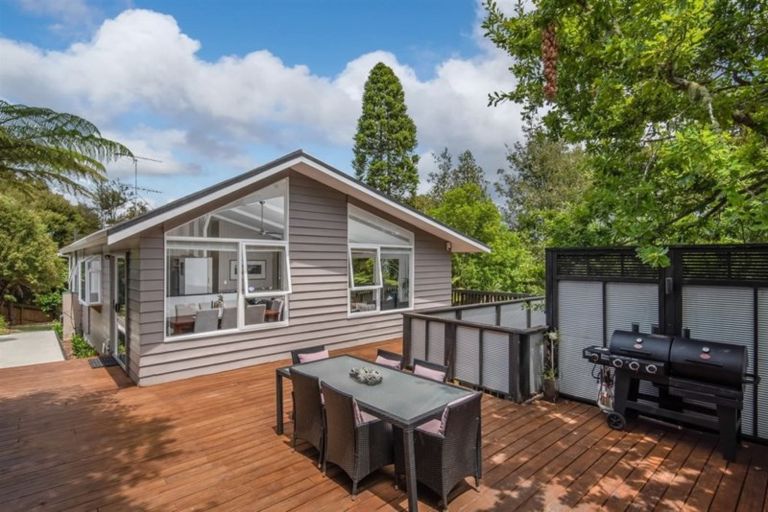 Photo of property in 98 Park Hill Road, Birkenhead, Auckland, 0626
