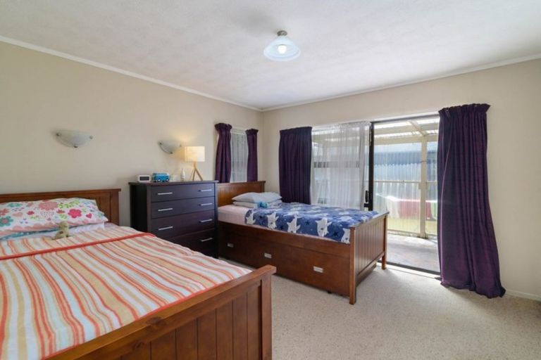 Photo of property in 15 Elmslie Place, Owhata, Rotorua, 3010