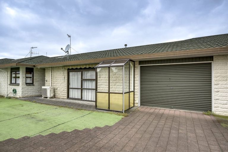Photo of property in 2/623 Frederick Street, Mahora, Hastings, 4120