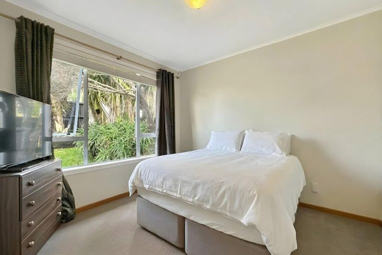 Photo of property in 36 Fairmount Road, Titirangi, Auckland, 0604