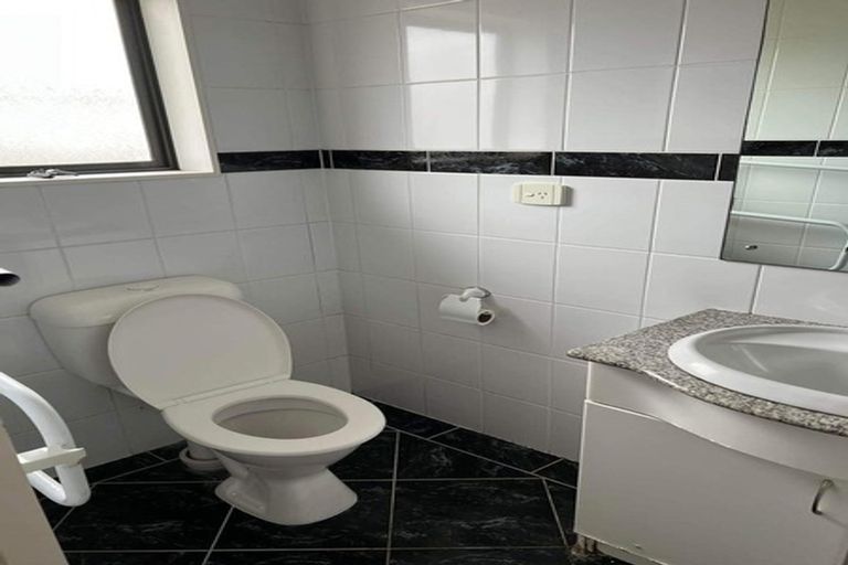 Photo of property in 5a Robertson Road, Favona, Auckland, 2024