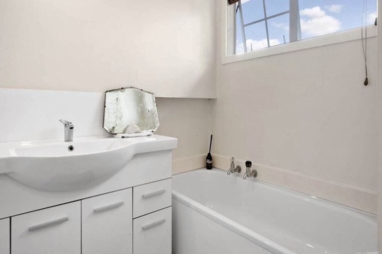 Photo of property in 9 Wheatley Avenue, Pakuranga, Auckland, 2010